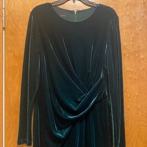 Women’s long-sleeve velvet dress, emerald green color. Brand new with tags.
